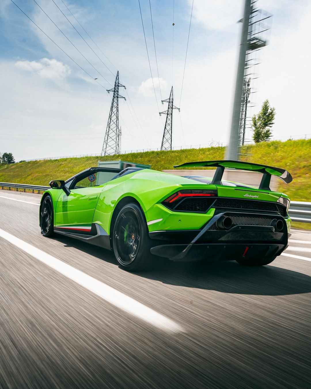 LAMBORGHINI HURACAN PERFORMANTE SPYDER