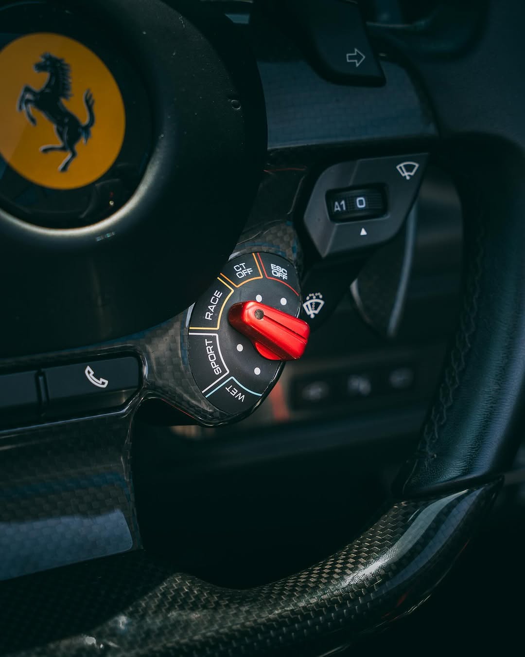FERRARI F8 TRIBUTO