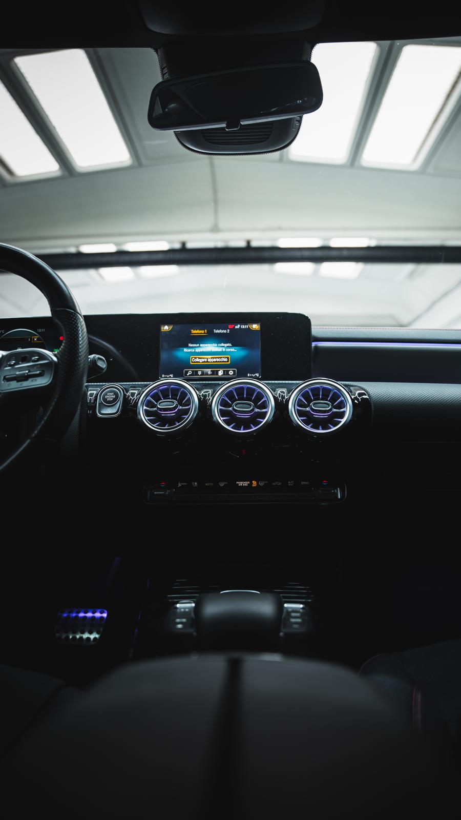 MERCEDES CLA 220